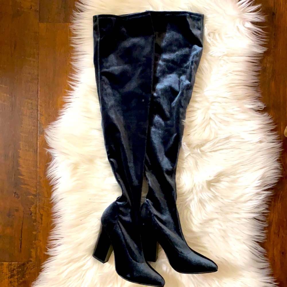 Zara Pointed toe slim fit over the knee